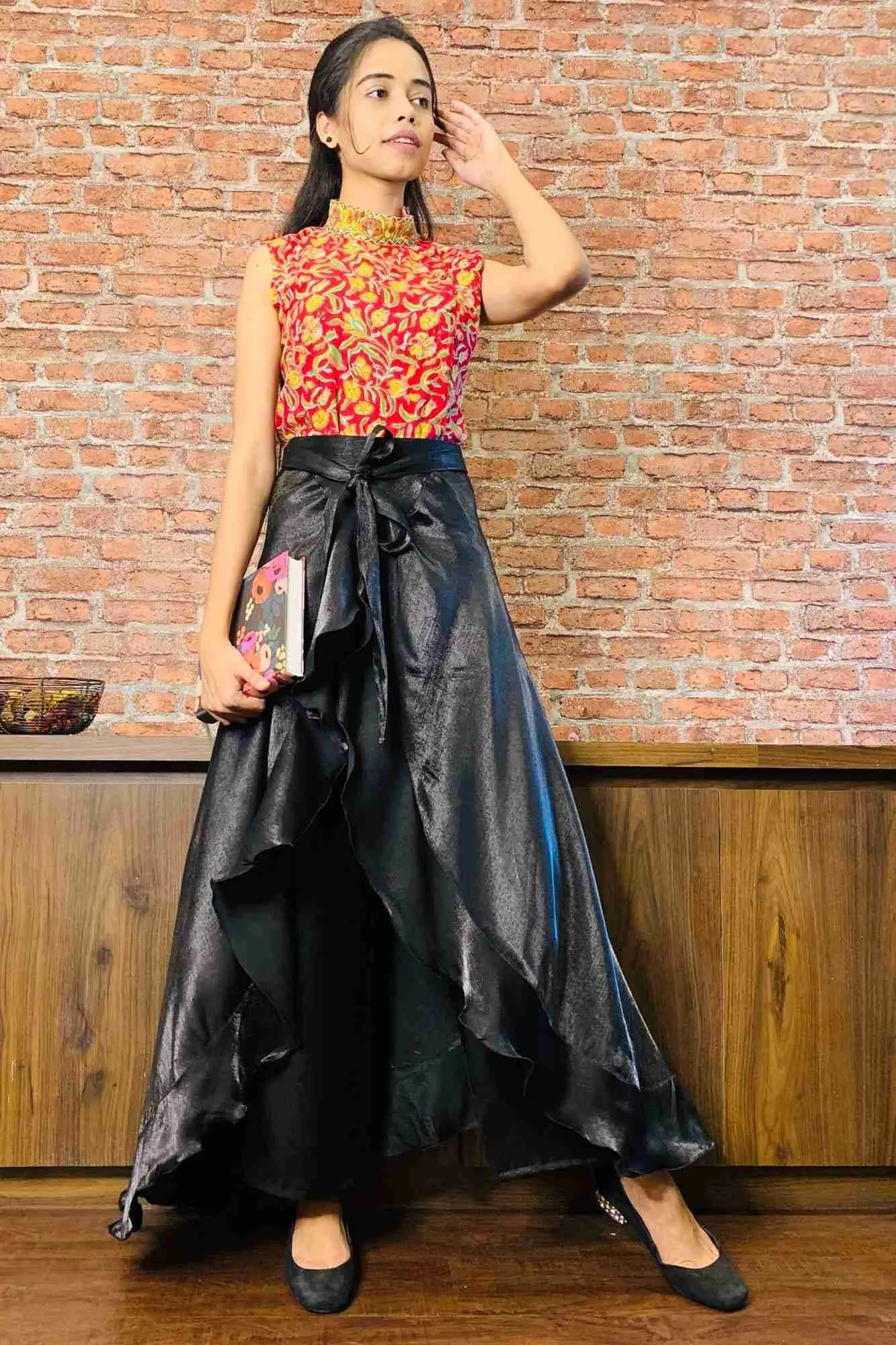 Classy & comfy black apple silk pant skirt