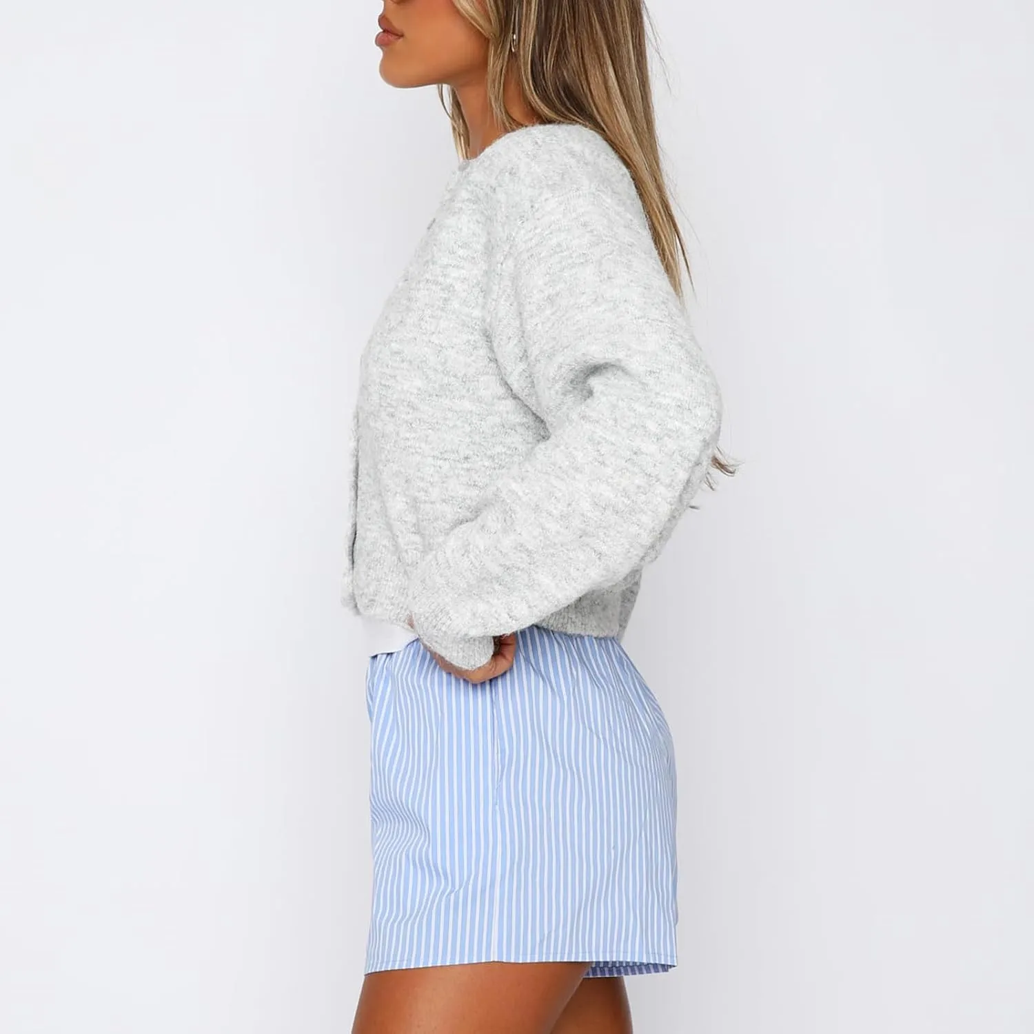 RUEWEY Women Y2k Crew Neck Button Down Long Sleeve Cropped Cardigan Knitted Sweater Light Jacket