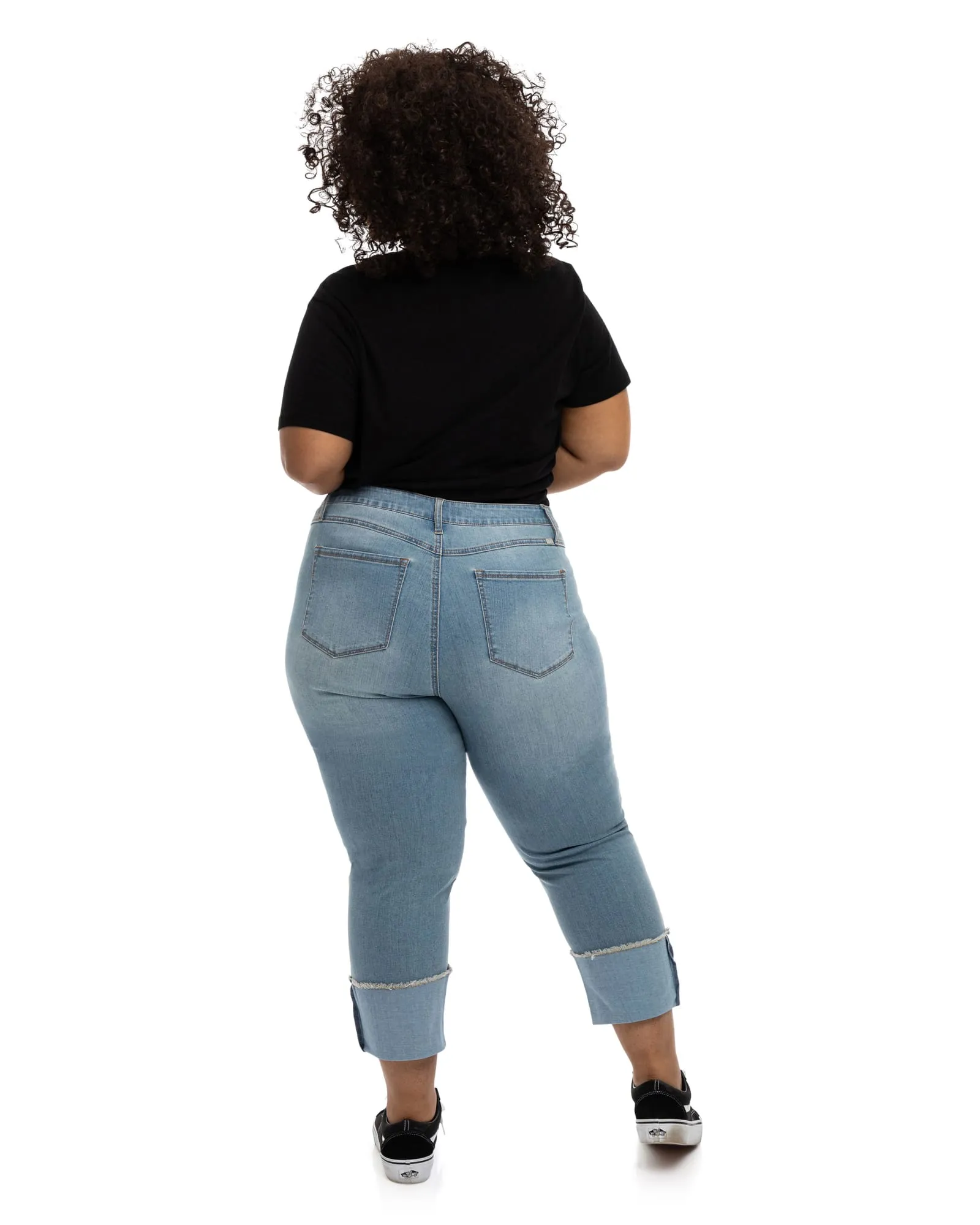 Sheila Mid Rise Crop Straight Jean | Caley