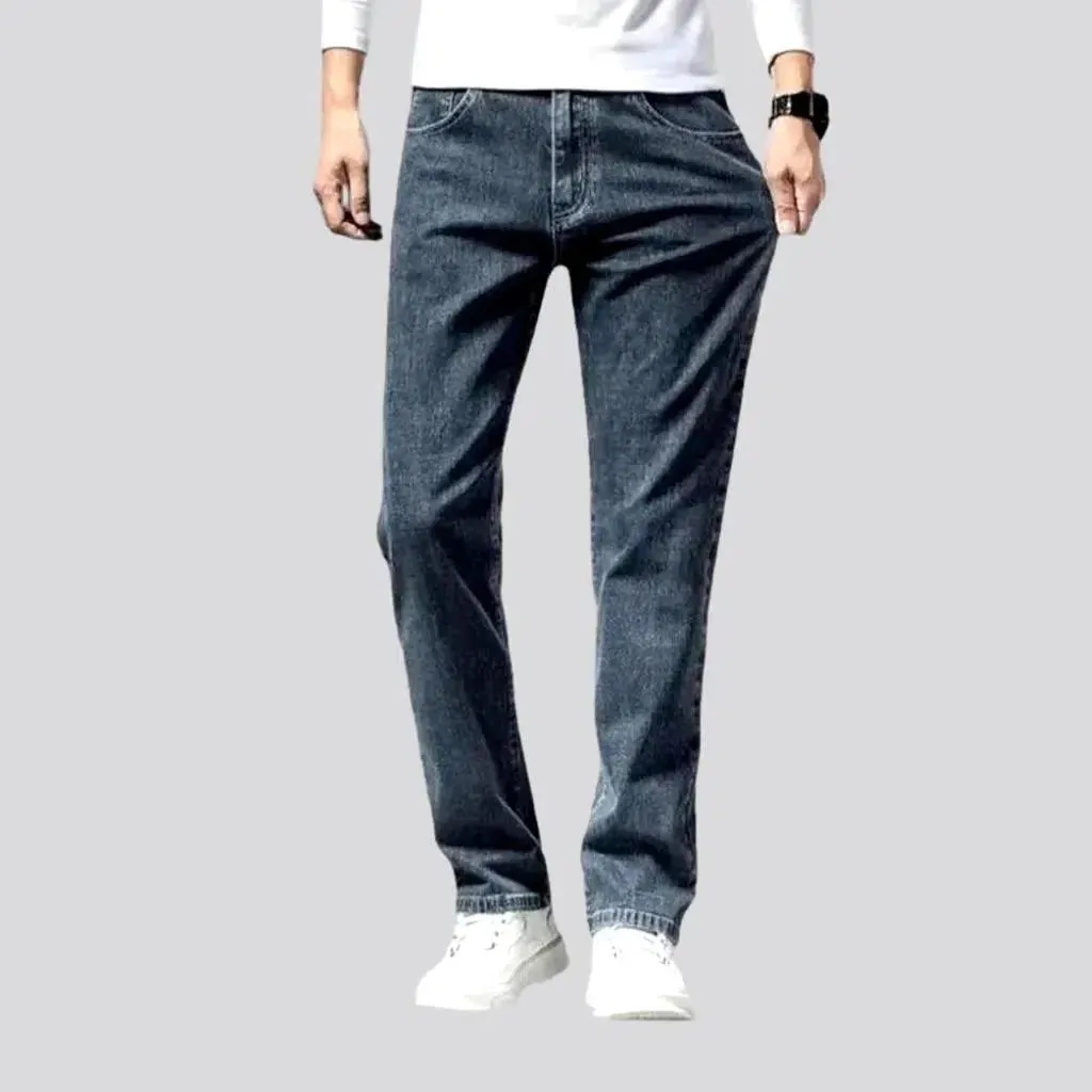 Stretchy men's tapered jeans