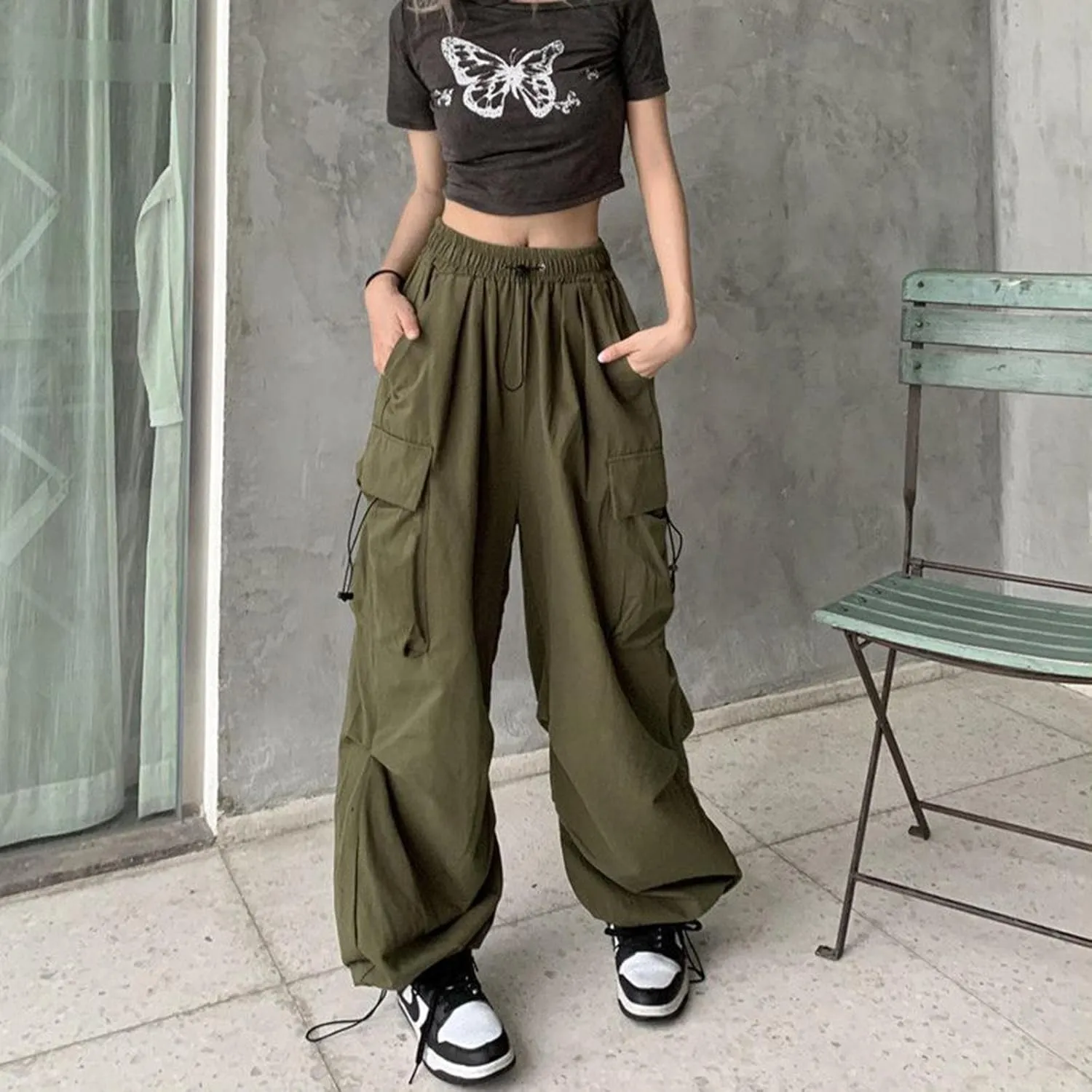 Womens Cargo Sweatpants with Pockets Hop Joggers Sweatpants Drawstring Casual Loose Wide Leg Casual Comfy Soft with